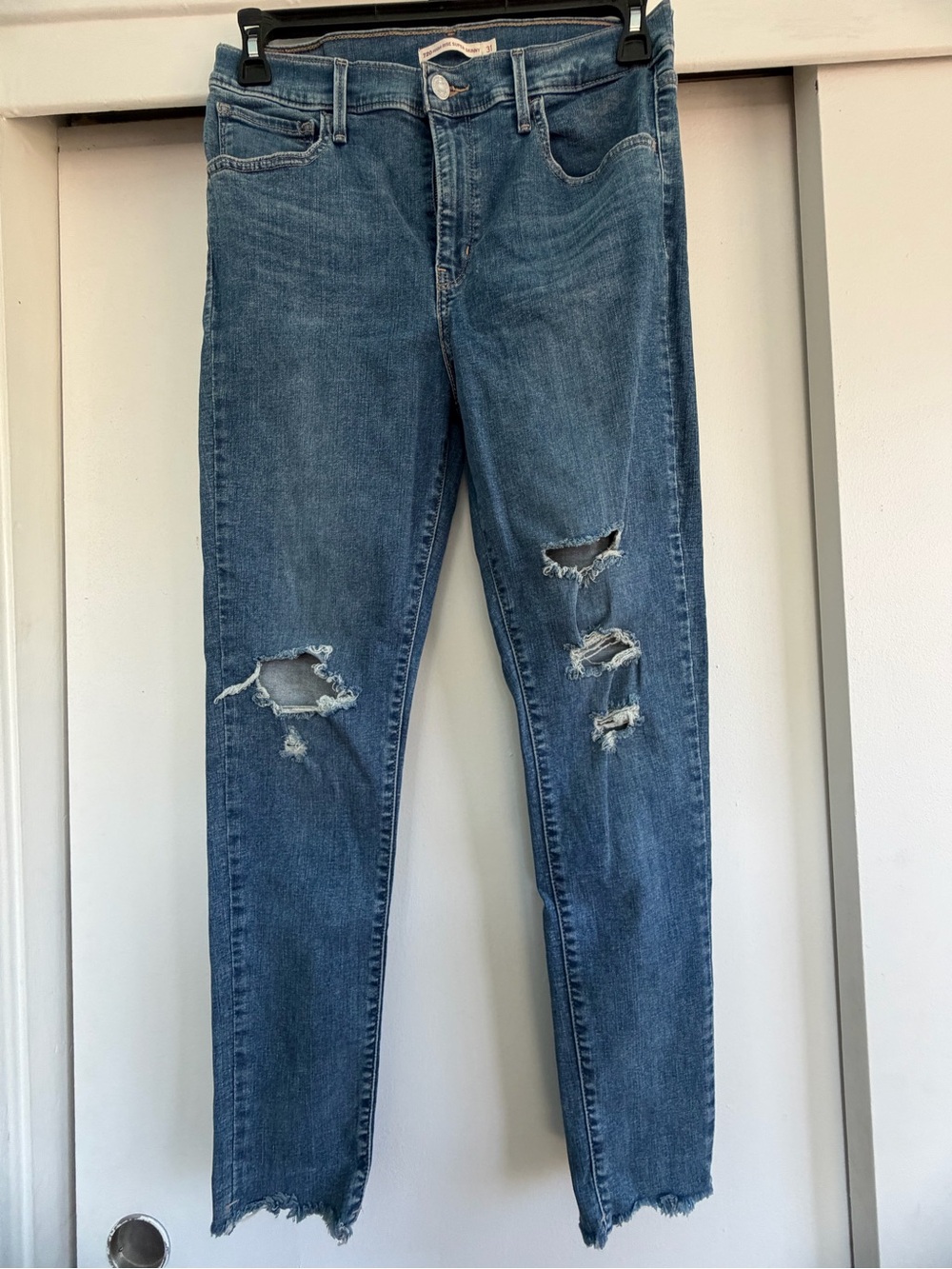 Women’s Levi jeans